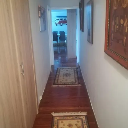 Piso De 4 C/real Apartment *